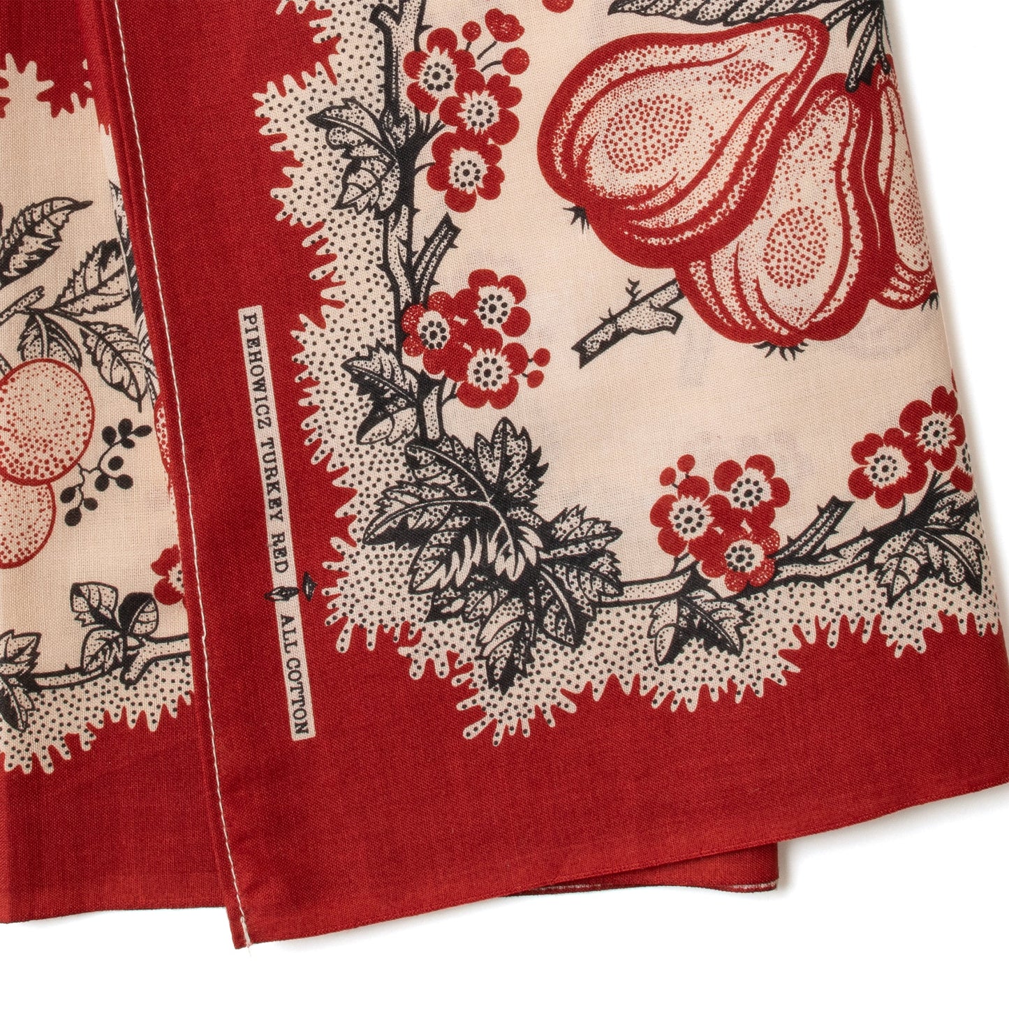 One Ear Brand_“Poire” Barn Red 70 x 70