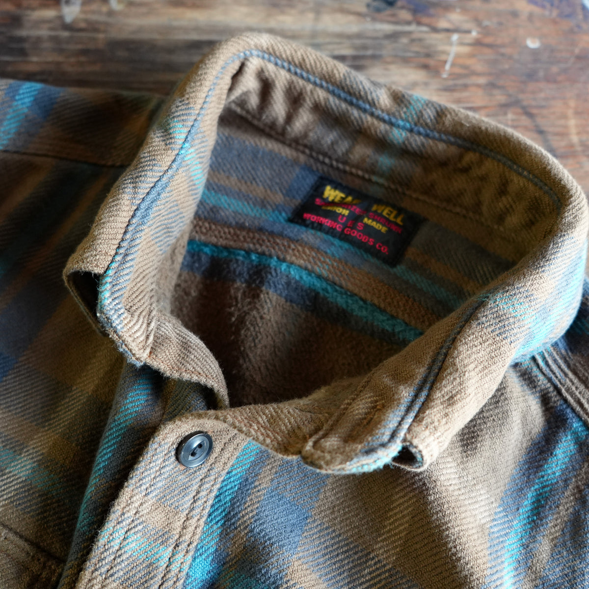 UES_502551_12_Extra Heavyweight Flannel Shirt_Beige