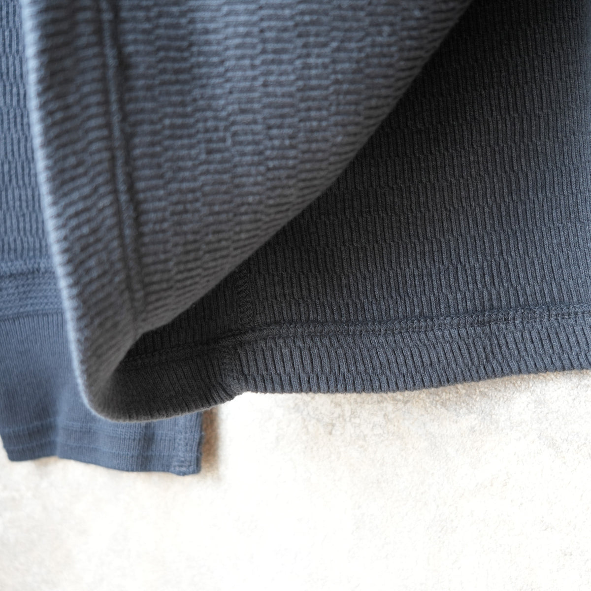 LOOP&WEFT_LRC1122_SUPIMA Long Honeycomb Knit Crewneck Thermal_Antique Black
