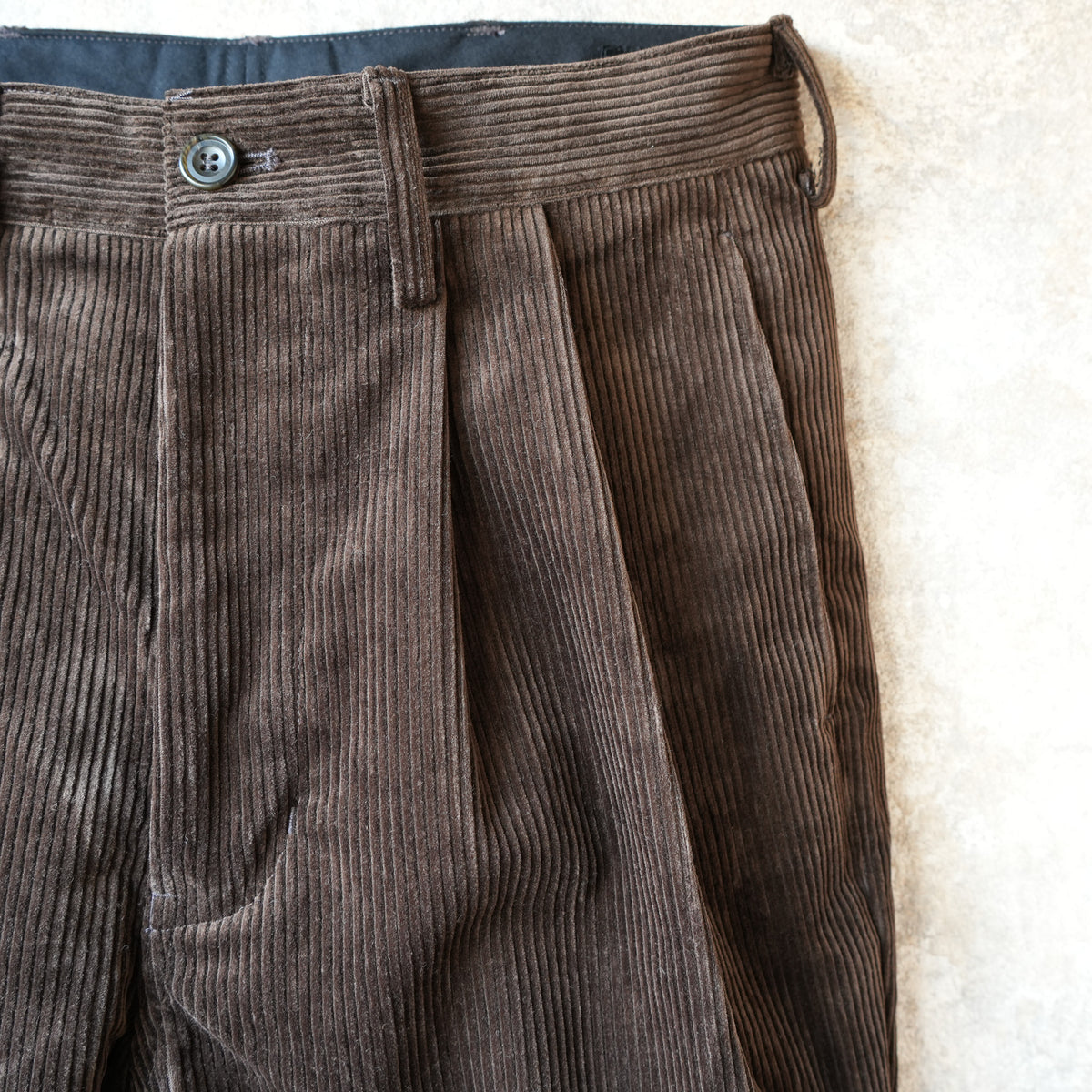 WORKERS_WORKERS Trousers_Heavy Corduroy Brown