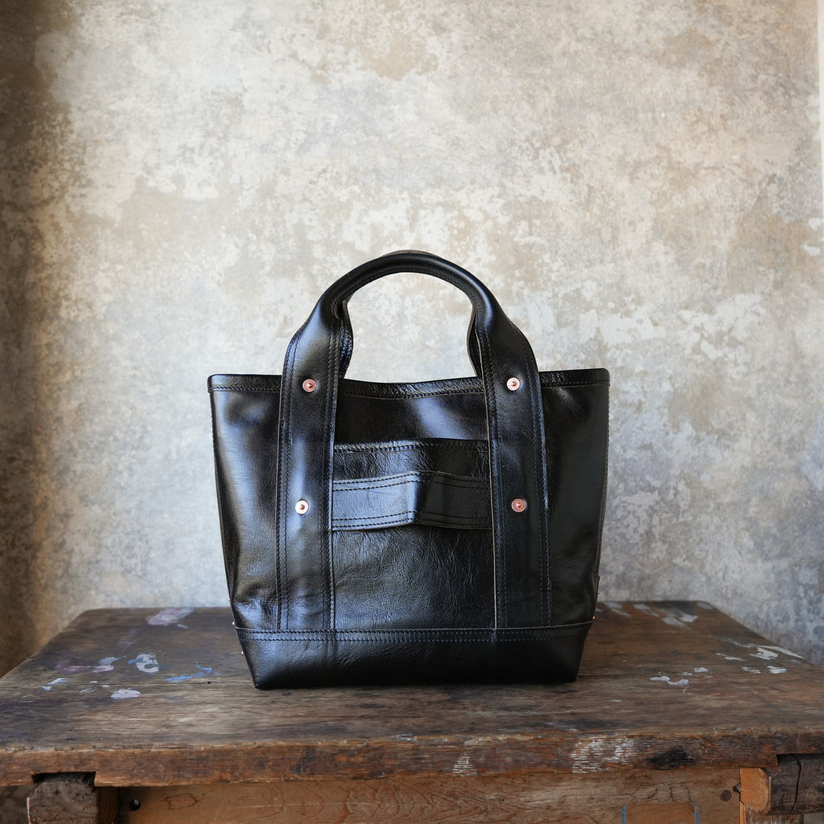 INCEPTION_IPHSB-17_HORSE HIDE COAL BAG (SMALL) _Black