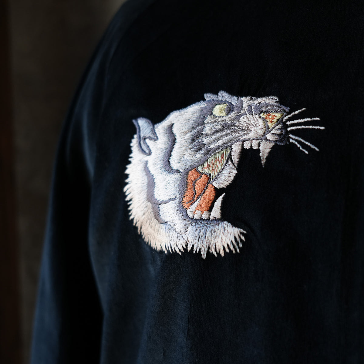 DELUXEWARE_DSJ-001_50s SOUVENIR JACKET_BLK/ORG