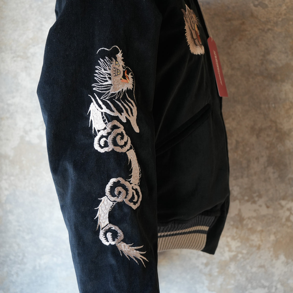 DELUXEWARE_DSJ-001_50s SOUVENIR JACKET_BLK/ORG