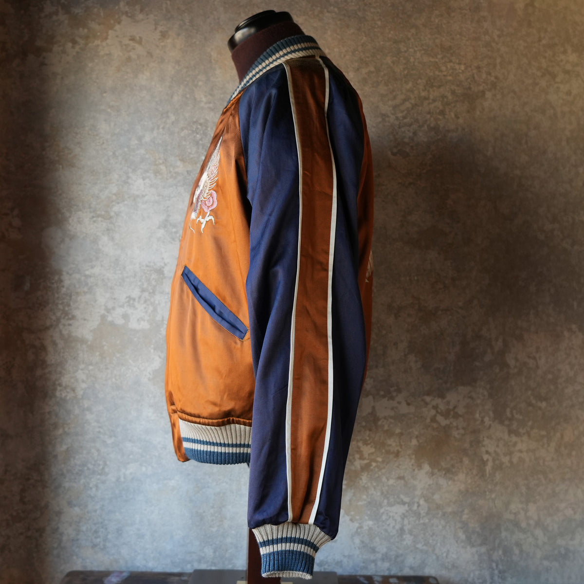 DELUXEWARE_DSJ-001_50s SOUVENIR JACKET_BLK/ORG