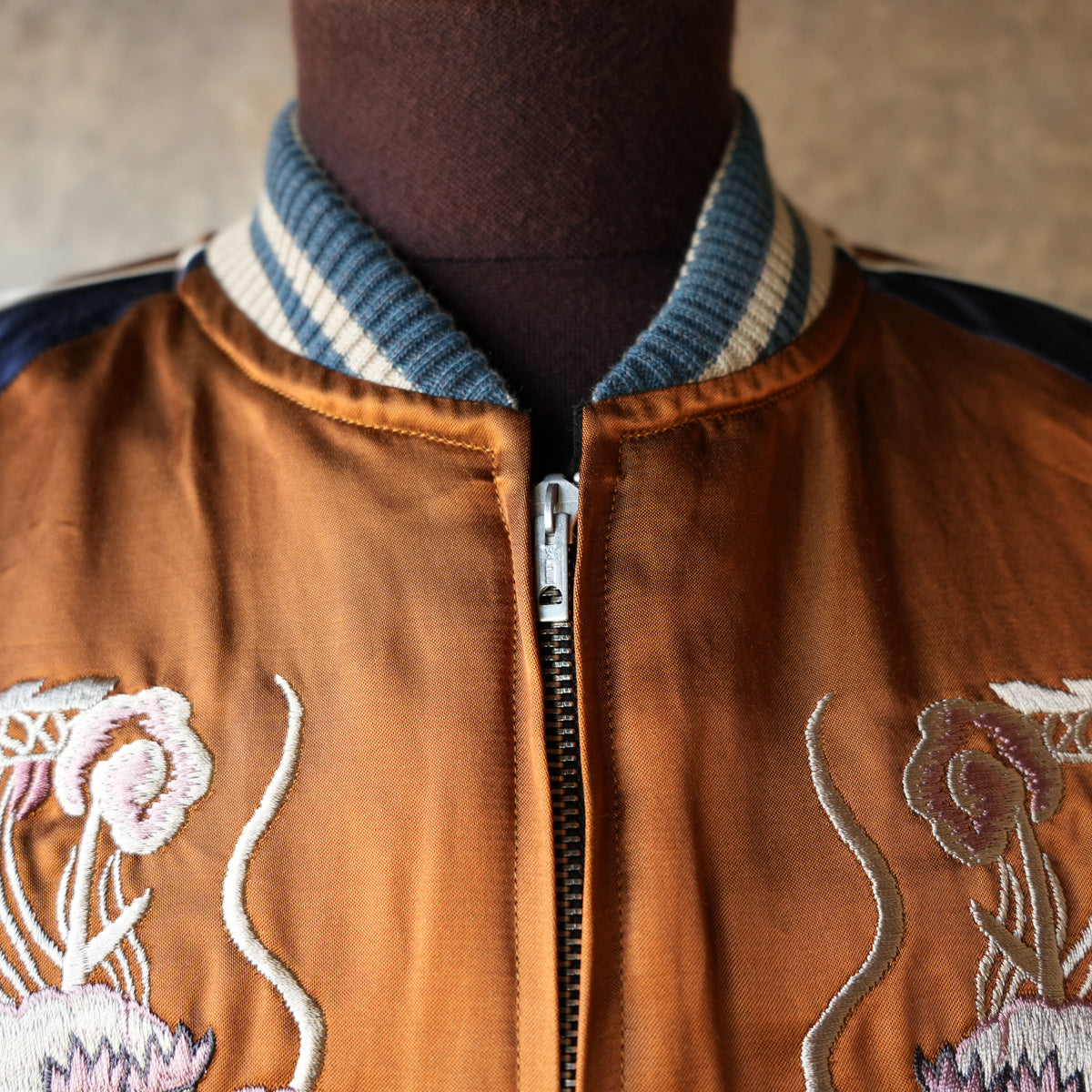 DELUXEWARE_DSJ-001_50s SOUVENIR JACKET_BLK/ORG
