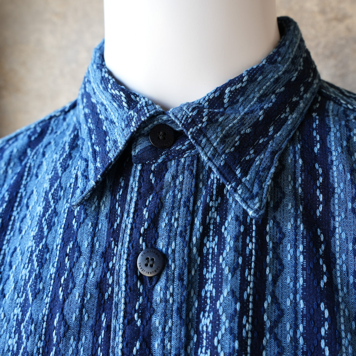SAMURAIJEANS_SSS25-SKS_Indigo Sashiko Striped Shirt