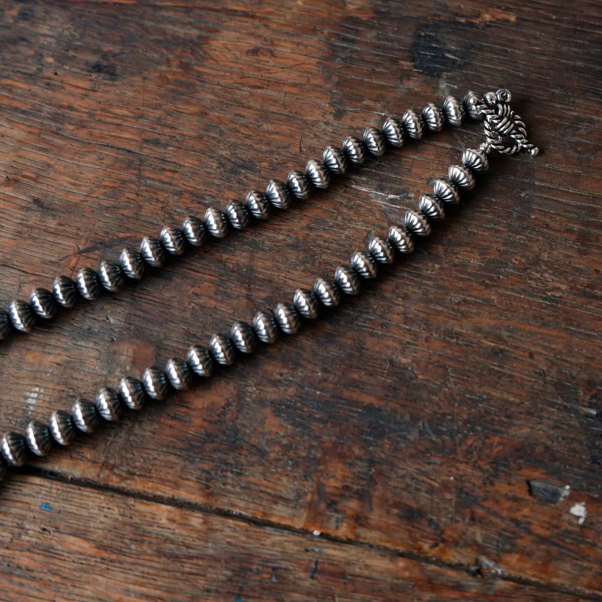 FOUR STARS_FN49-001_Navajo pearl bracelet_Bicone