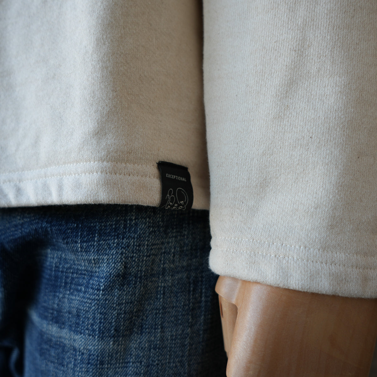 PREQUEL_C1011 Henley Sweatshirt (Natural)