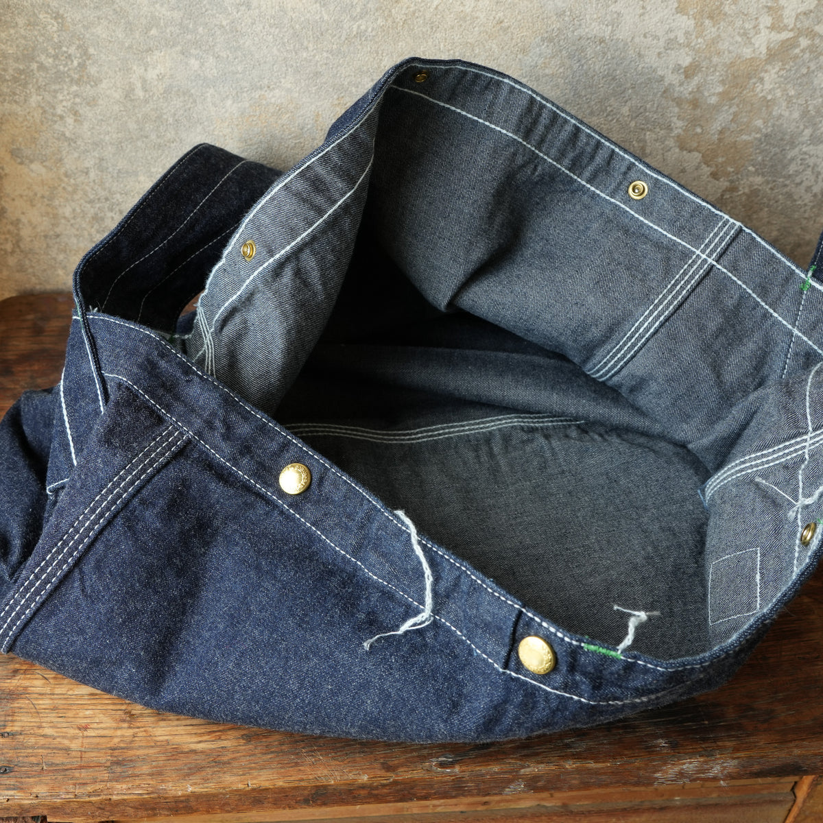 TCB jeans_NEWS PAPER BAG_Color Denim BLUE