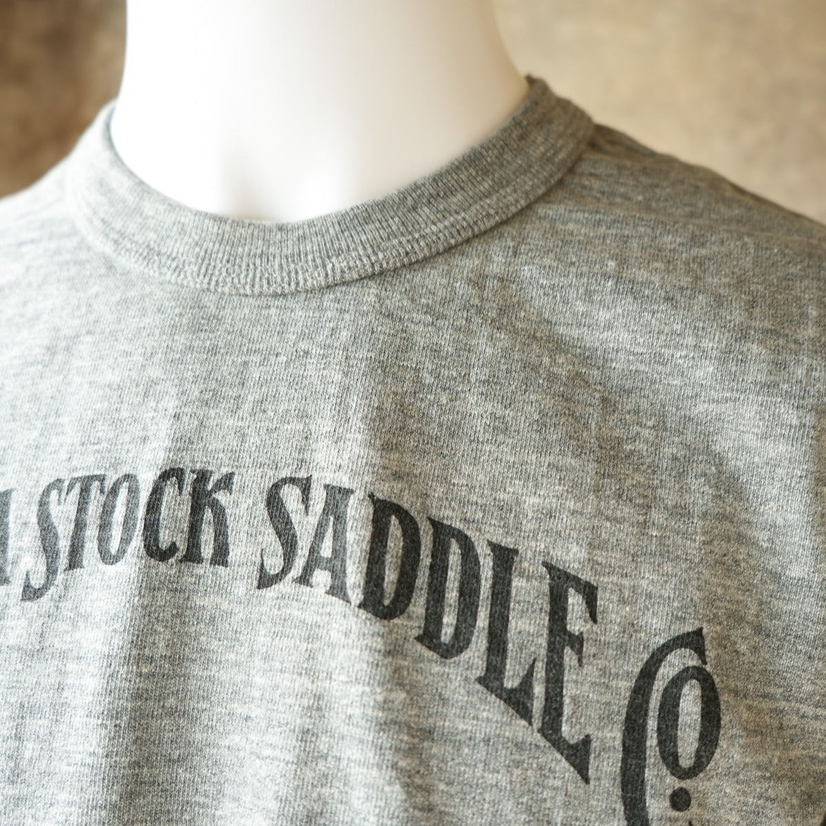 DELUXEWARE_DXTS-2601_SADDLE_D.GRAY