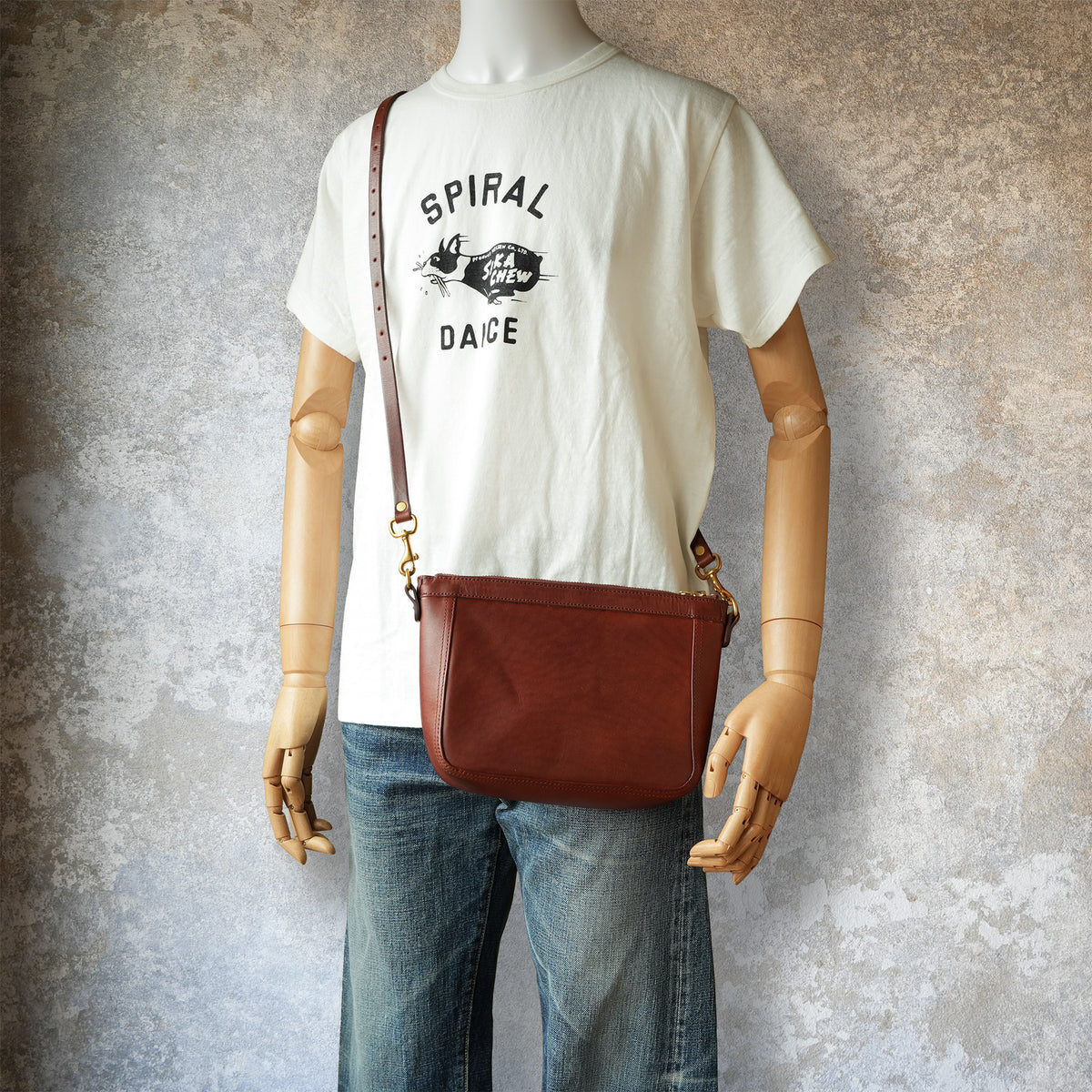 VASCO_VS-313L_LEATHER TELEPHONE SHOULDER BAG_SMALL_CAMEL