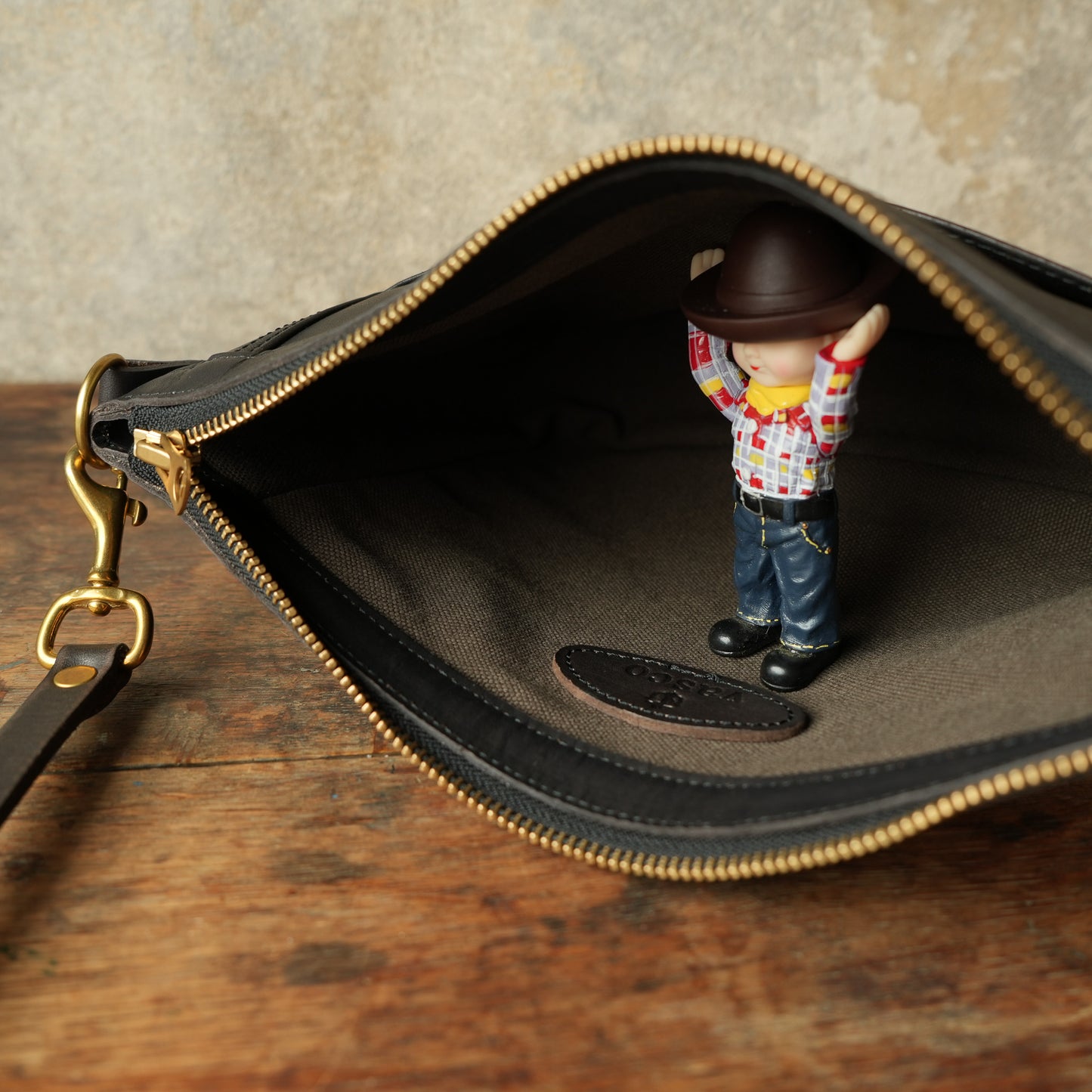 VASCO_VS-313L_LEATHER TELEPHONE SHOULDER BAG_SMALL_BLACK