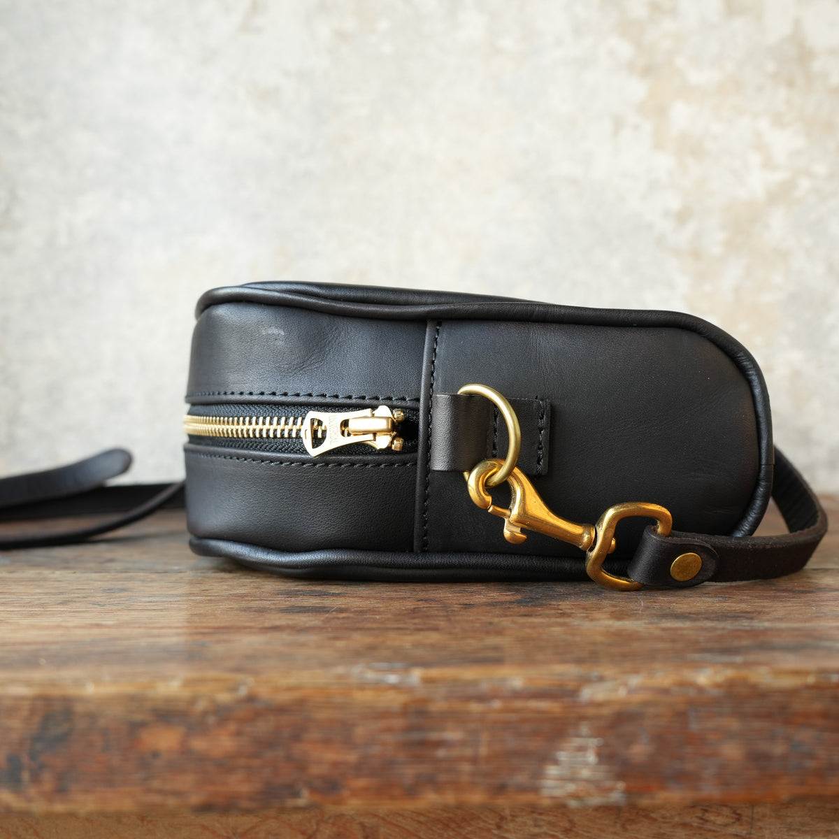 VASCO_VS-296L LEATHER OFFICER POUCH BAG_BLACK