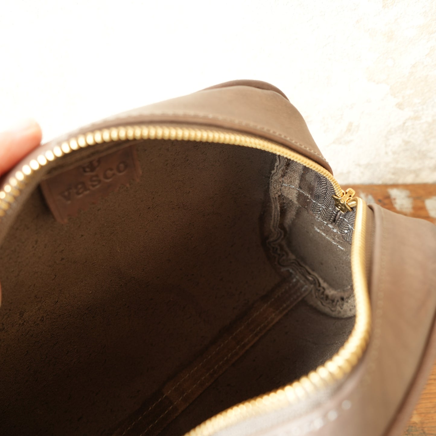 VASCO_VS-296L LEATHER OFFICER POUCH BAG_GRAY