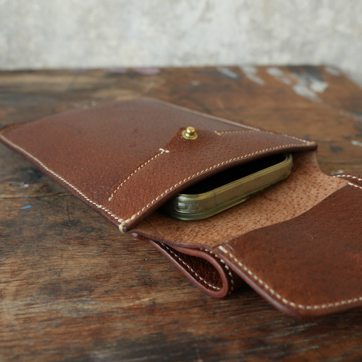 SpiralDance_Mobile holster_Wild Boar Leather_Brown