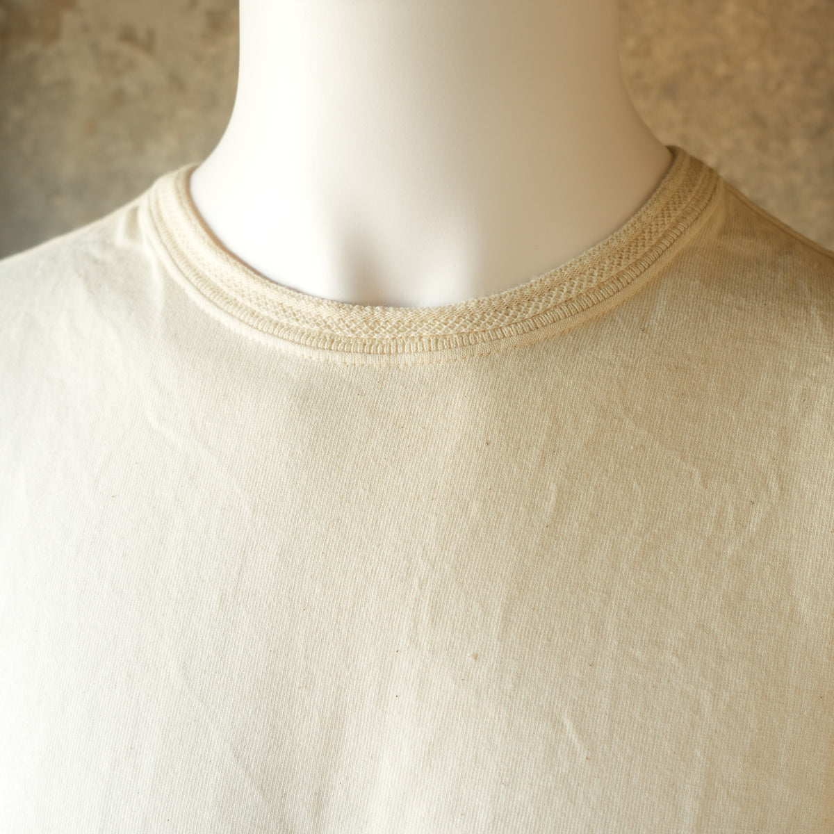 LOOP&WEFT_LRC1128_LOOPWHEELED SHOULDER TAPED CREW_CLASSIC IVORY