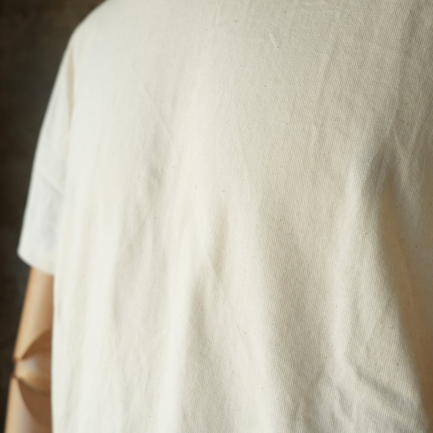 LOOP&WEFT_LRC1128_LOOPWHEELED SHOULDER TAPED CREW_CLASSIC IVORY