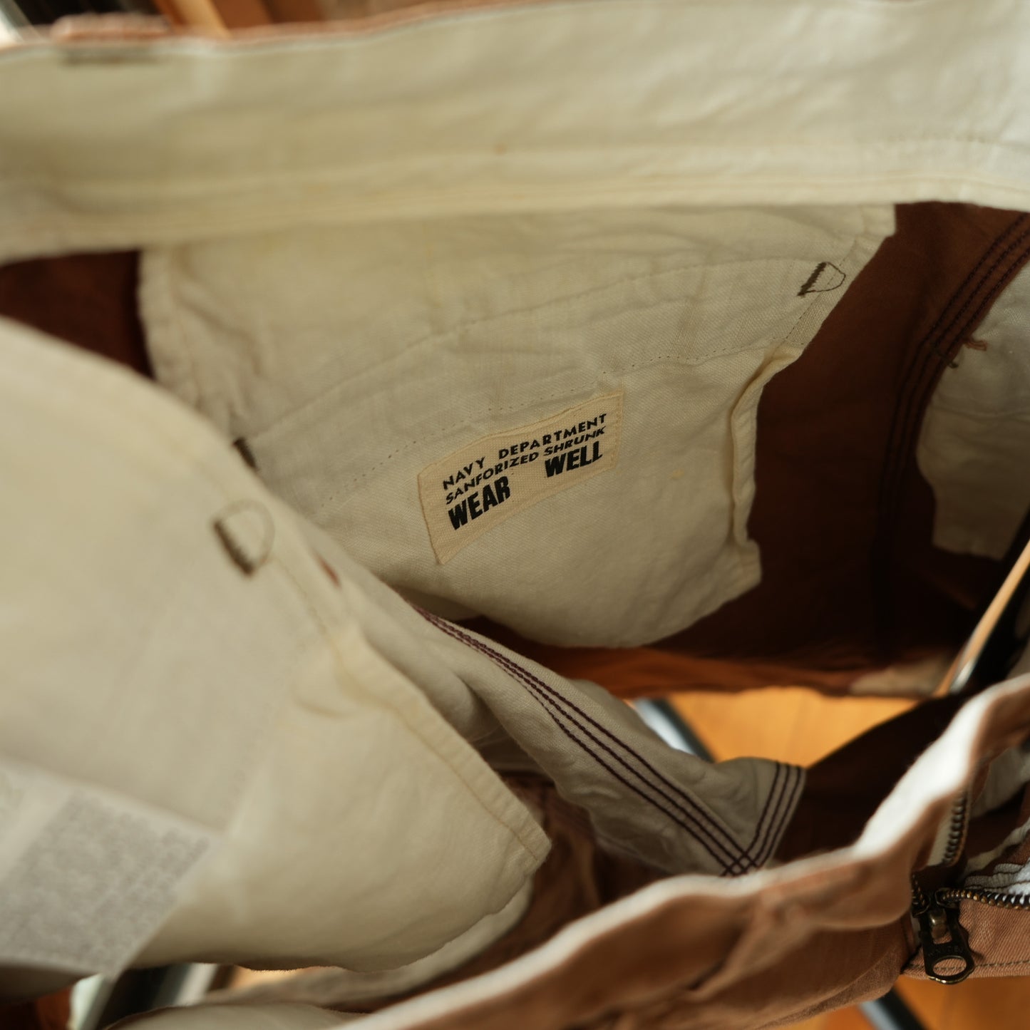UES_45D_Duck Shorts_CAMEL