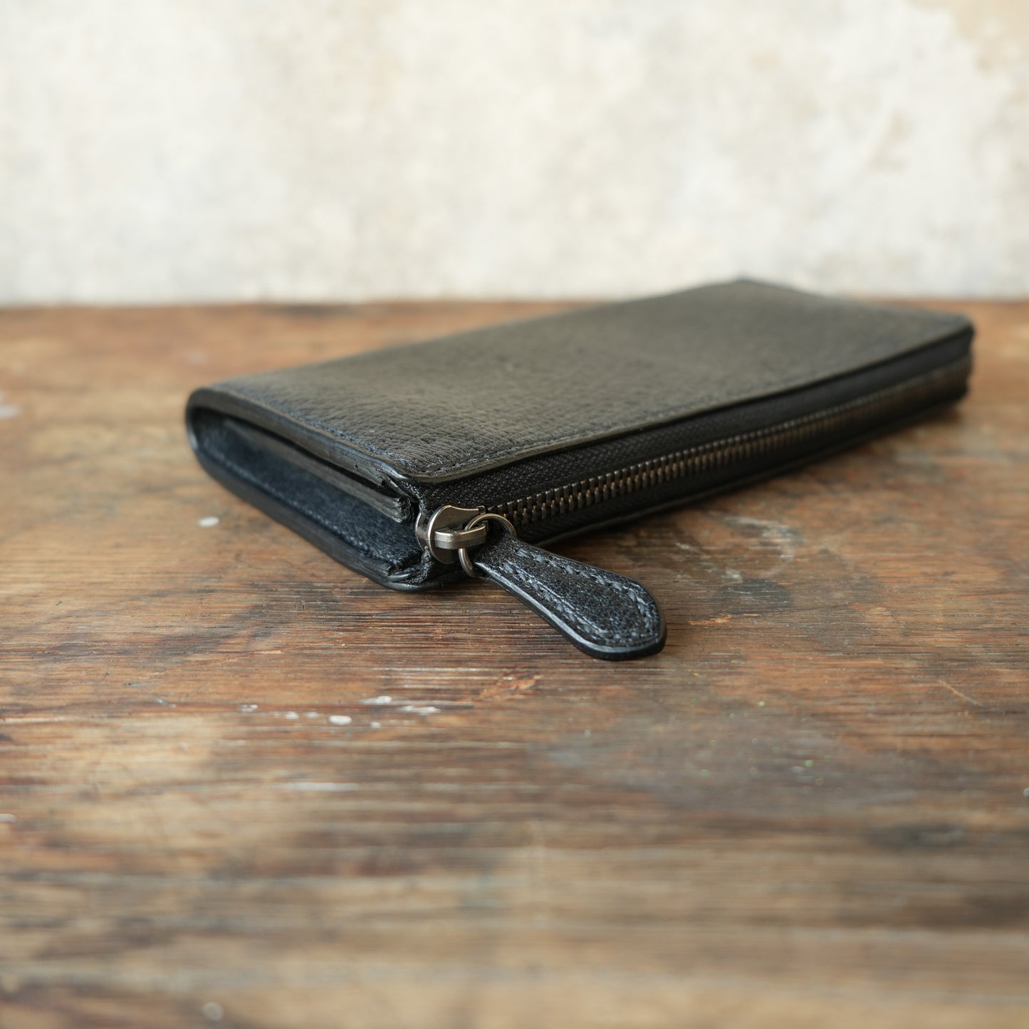 SpiralDance_L ZIP WALETT_WILD BOAR_ALL BLACK