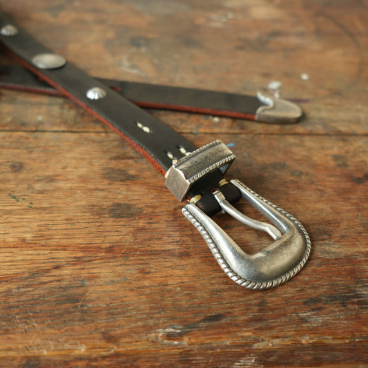 VINTAGE WORKS_DH5738-CH-1_Western buckle with Concho_Tea core