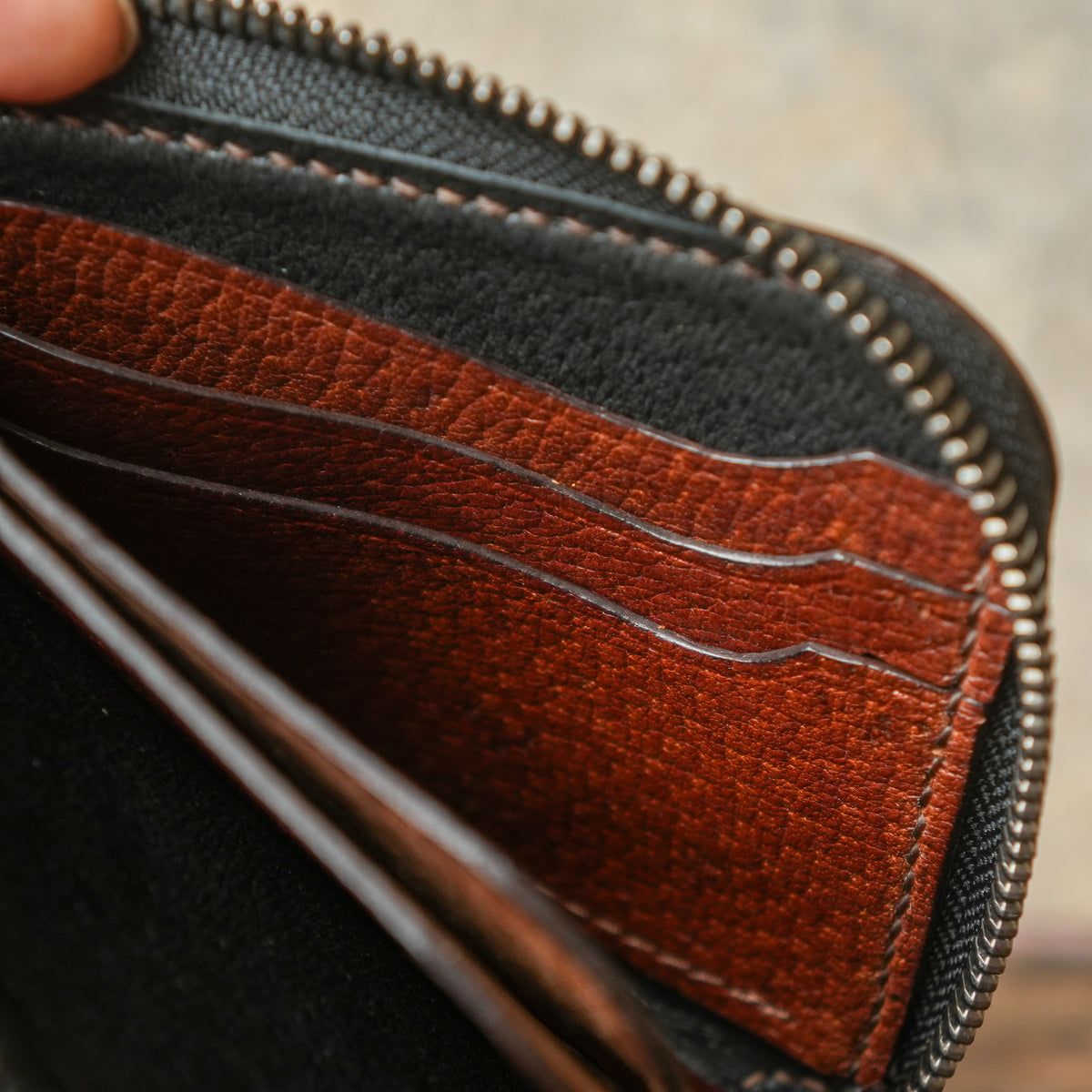 SpiralDance_L-Zip Small Wallet_BROWN