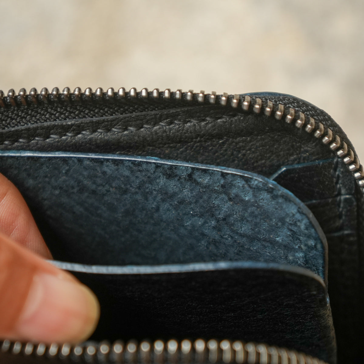 SpiralDance_L-Zip Small Wallet_NAVY