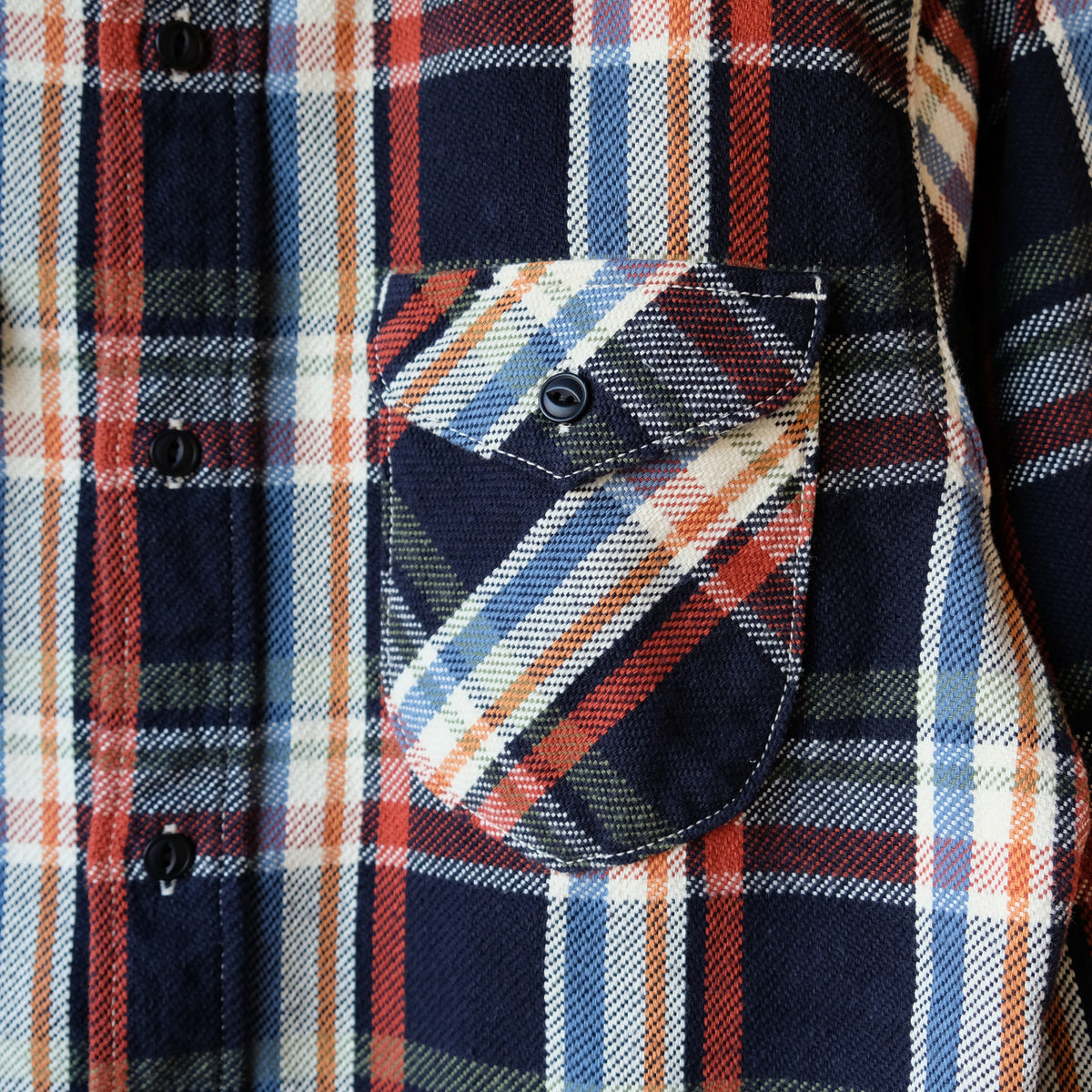 UES_502553_05_3_Yarn-dyed heavy flannel shirt_Navy
