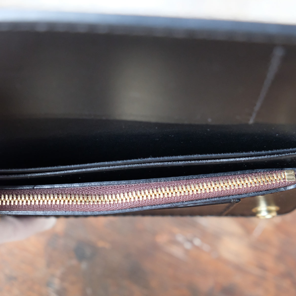 OLD FELLOW COMPANY TW-02 L B BLACK Tracker Wallet