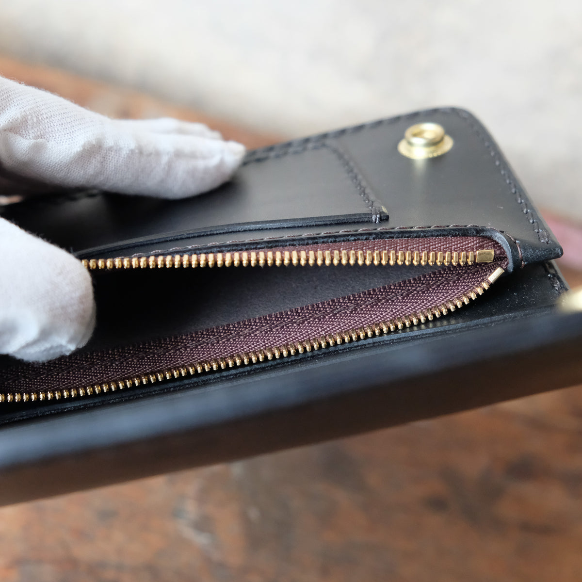 OLD FELLOW COMPANY TW-02 L B BLACK Tracker Wallet