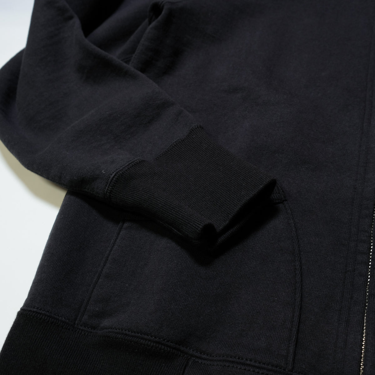 DELUXEWARE_SFZ-00_FULL-ZIP SWEAT PLAIN_SUMIKURO