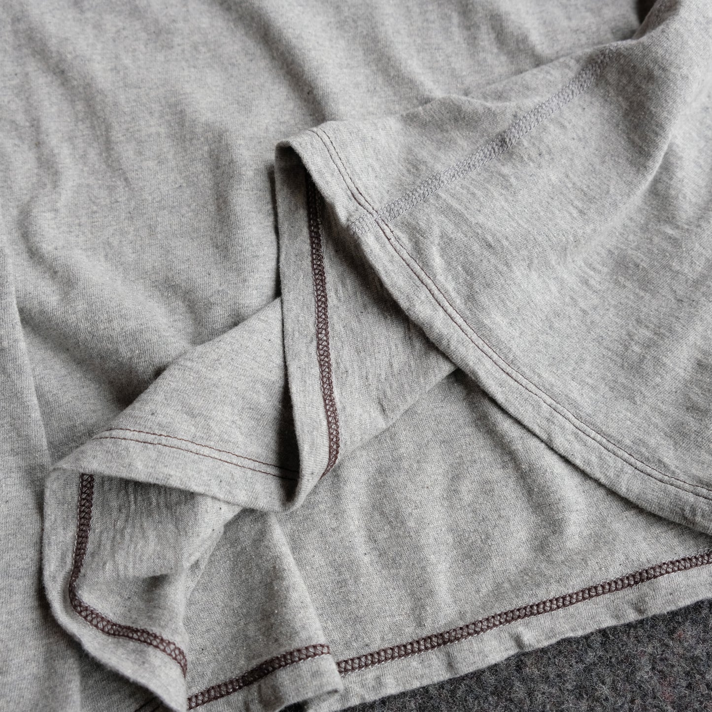 LOOP&WEFT_LRC1117_SUPIMA COTTON CLASSIC 3/4 SLEEVE CREW_2TONE VINTAGE GREY