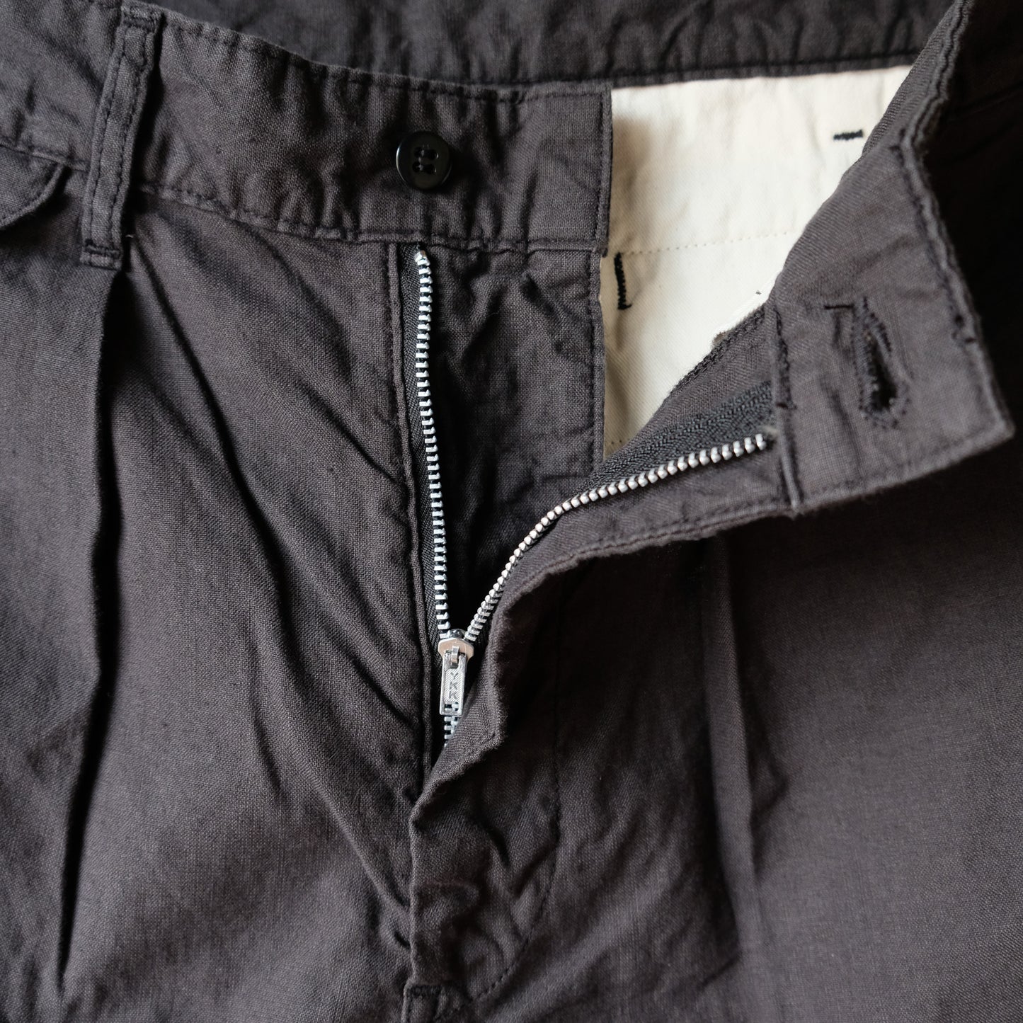 WORKERS_Summer Trousers, 20, Charcoarl Linen Cotton