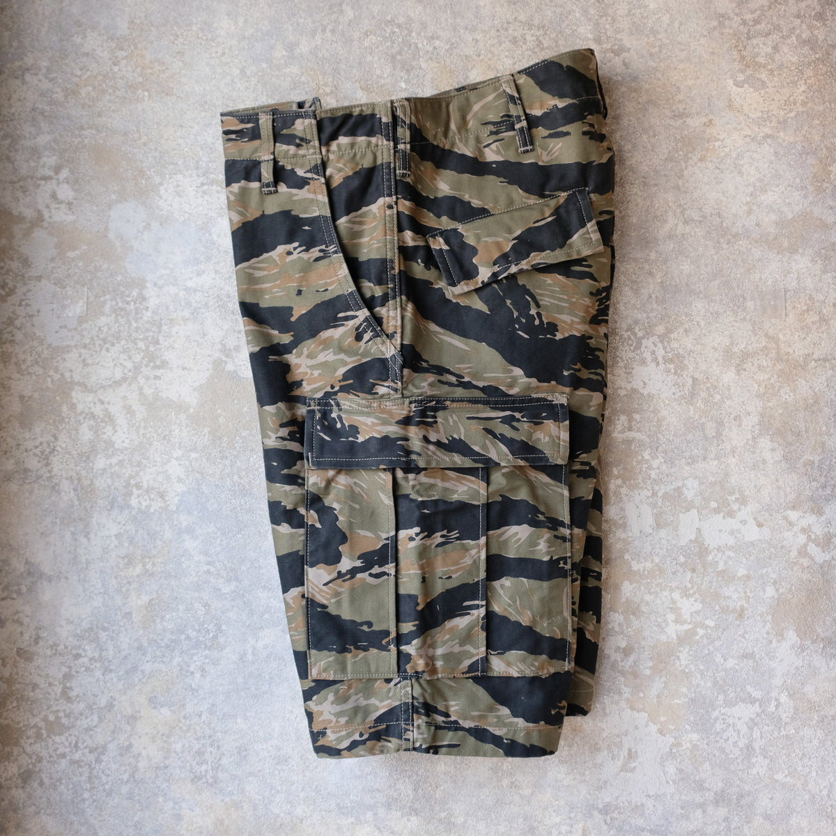 DELUXEWARE_DX100H_ARMY SHORT BOTTOM_TIGER CAMO