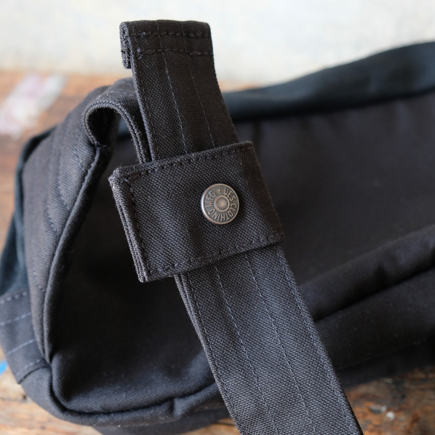 UES_WB-4_04_F_Body Bag_BLACK