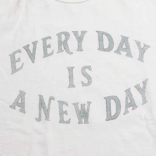 UES_652408_NEW DAY_WHITE