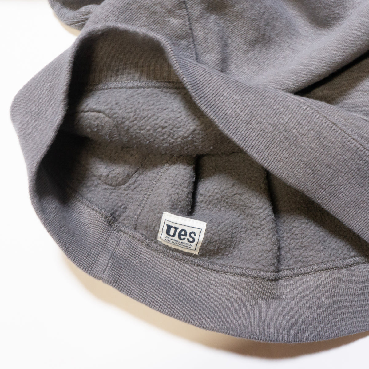 UES_742451_01_Pocket sweatshirt_Gray