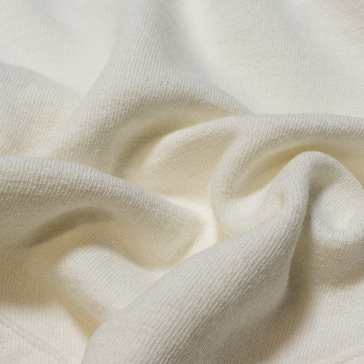UES_742451_01_Pocket sweatshirt_White