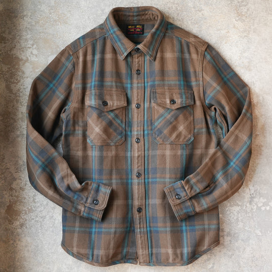 UES_502551_12_Extra Heavyweight Flannel Shirt_Beige