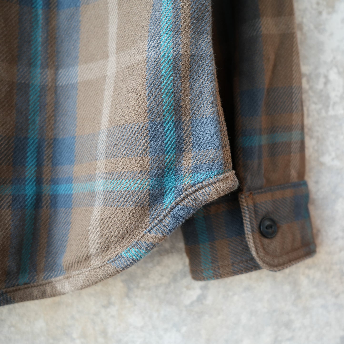 UES_502551_12_Extra Heavyweight Flannel Shirt_Beige