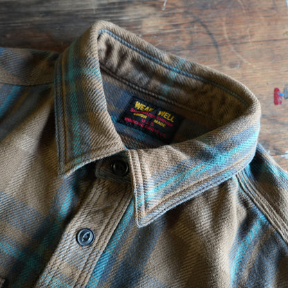 UES_502551_12_Extra Heavyweight Flannel Shirt_Beige