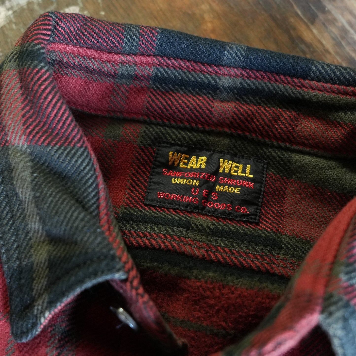 UES_502552_3_Extra Heavyweight Flannel Shirt_Red