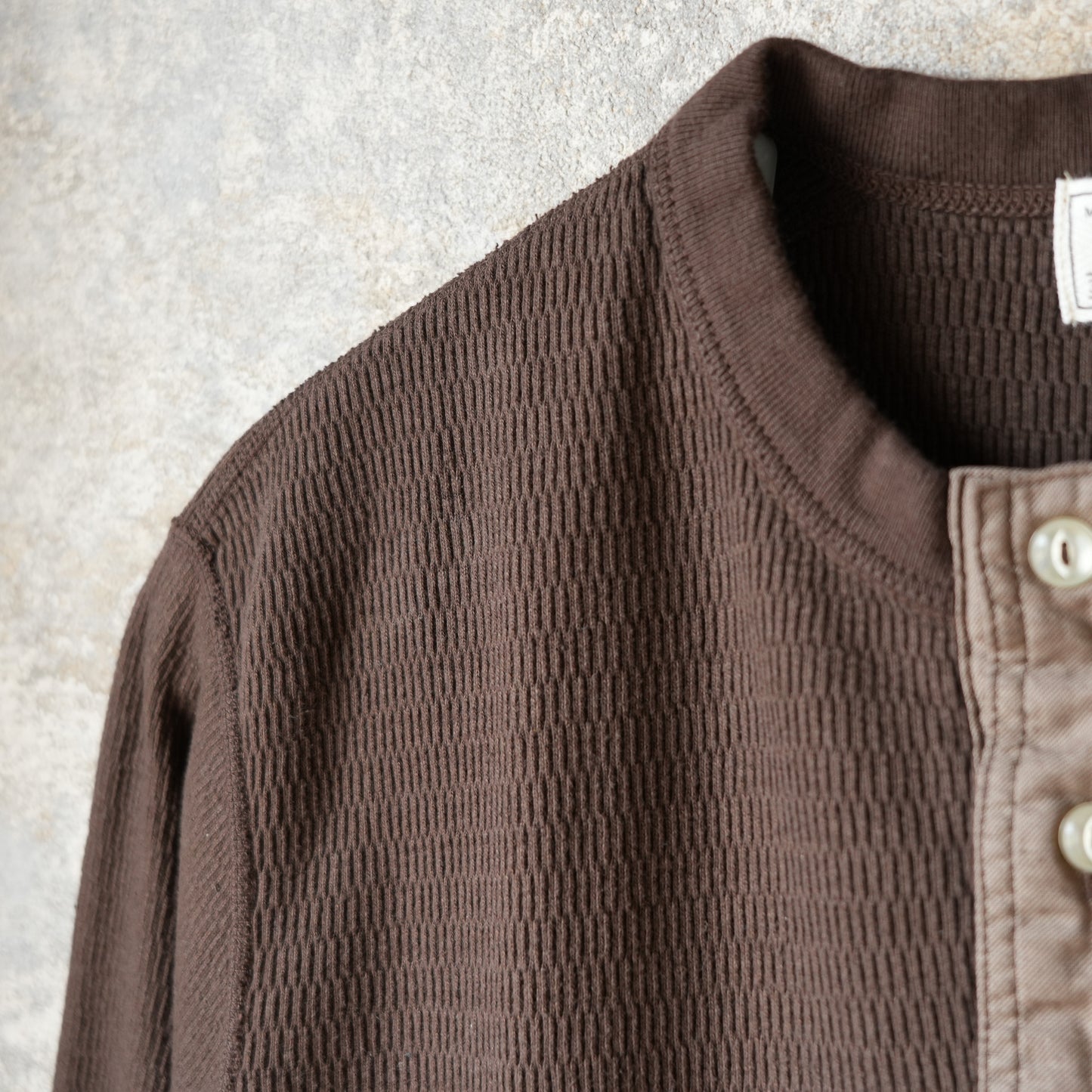 LOOP＆WEFT_LRH1041_SUPIMA LONG HONEYCOMB KNIT HENLEYNECK THERMAL_OAK BROWN