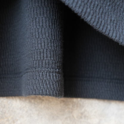 LOOP＆WEFT_LRH1041_SUPIMA LONG HONEYCOMB KNIT HENLEYNECK THERMAL_ANTIQUE BLACK