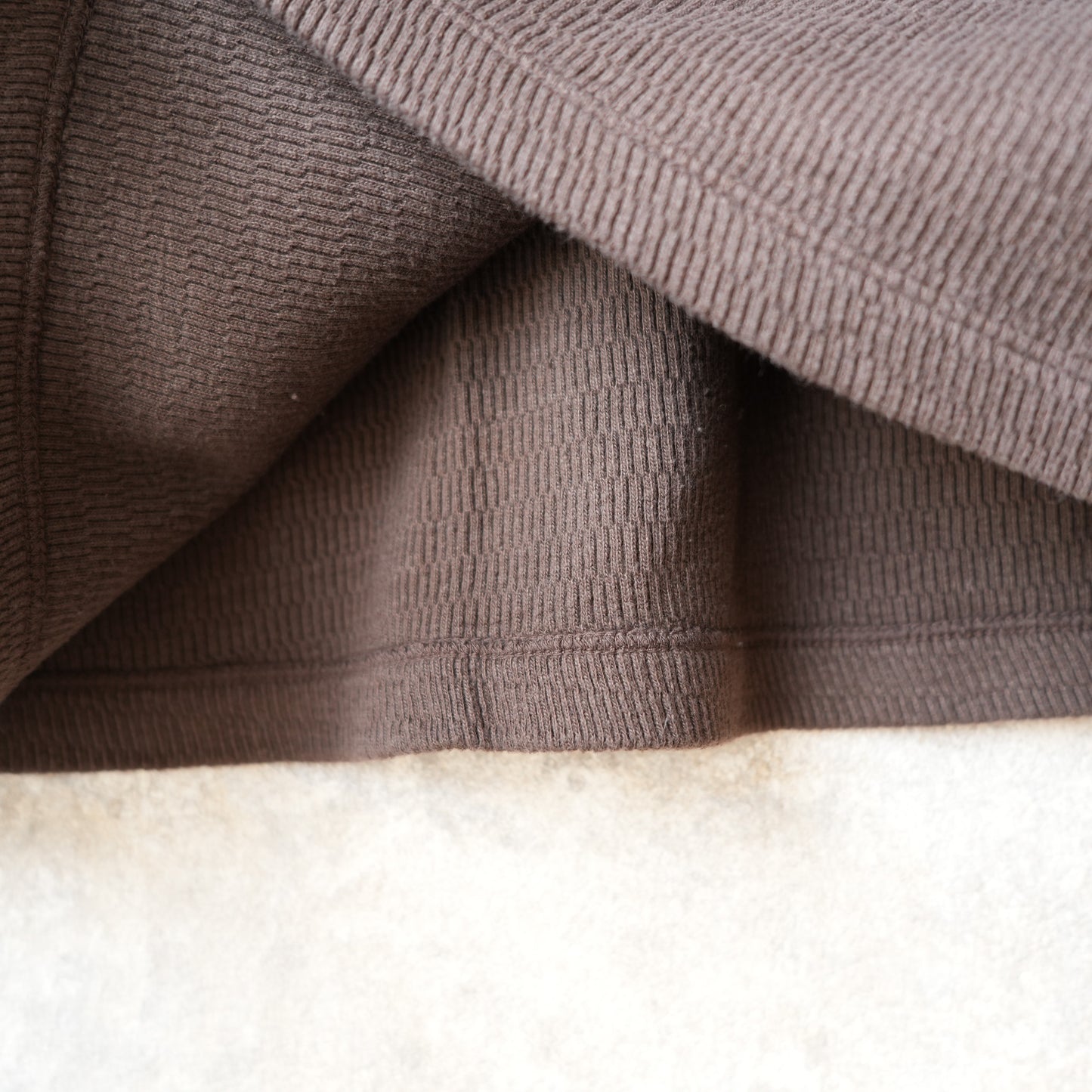 LOOP＆WEFT_LRC1123_SUPIMA LONG HONEYCOMB KNIT MIDDLE NECK THERMAL_OAK BROWN