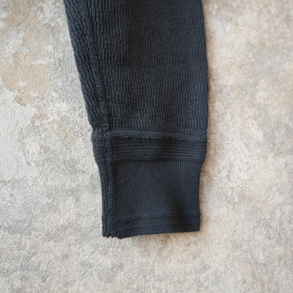 LOOP＆WEFT_LRC1123_SUPIMA LONG HONEYCOMB KNIT MIDDLE NECK THERMAL_ANTIQUE BLACK