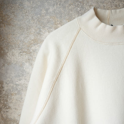 LOOP &amp; WEFT LCS 1005 Super Fluffy Knit Raglan Middle Neck - Vintage Ivory