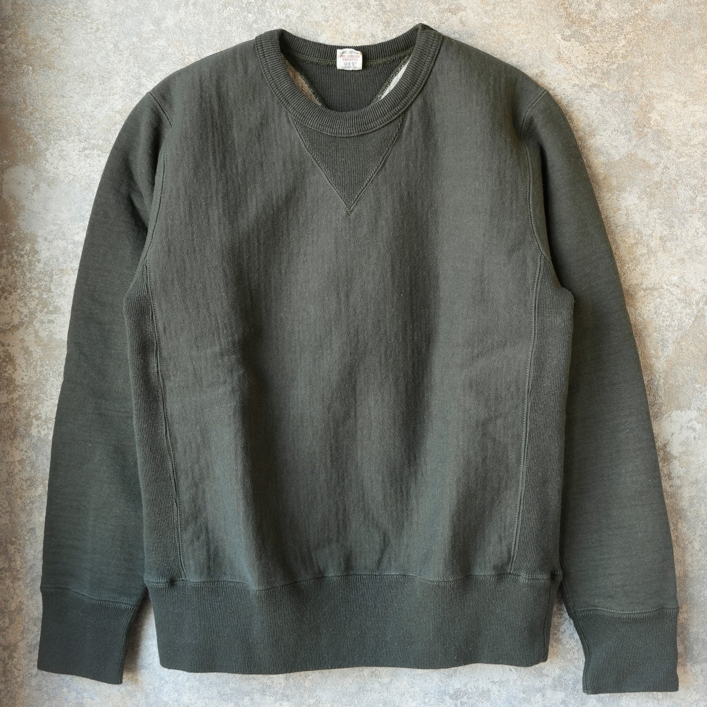 UES_70RW-DU_19_1_ニュープカラスウェット_オリーブ