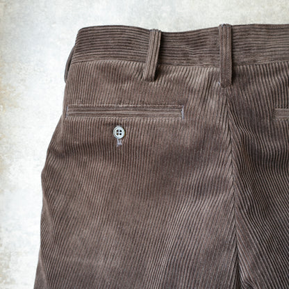 WORKERS_WORKERS Trousers_Heavy Corduroy Brown