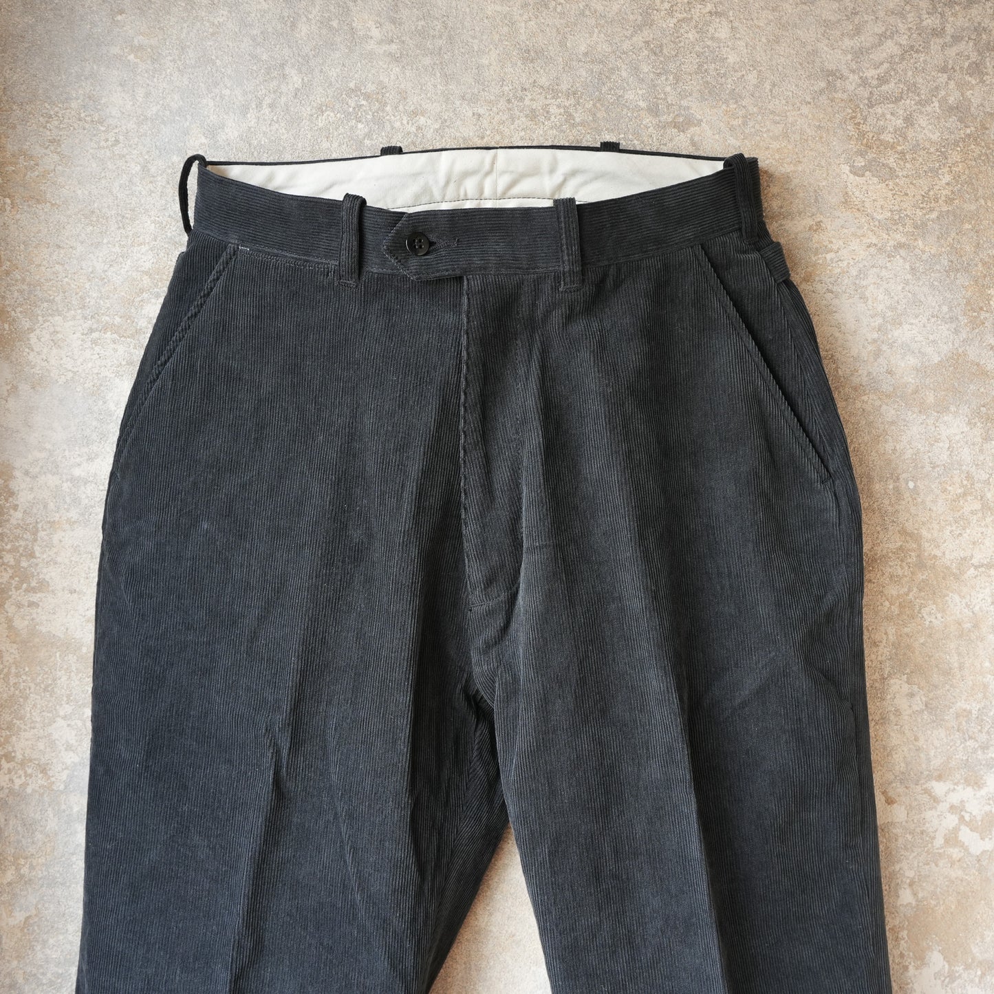 G&F Co._CORDUROY TROUSERS_INK BLACK