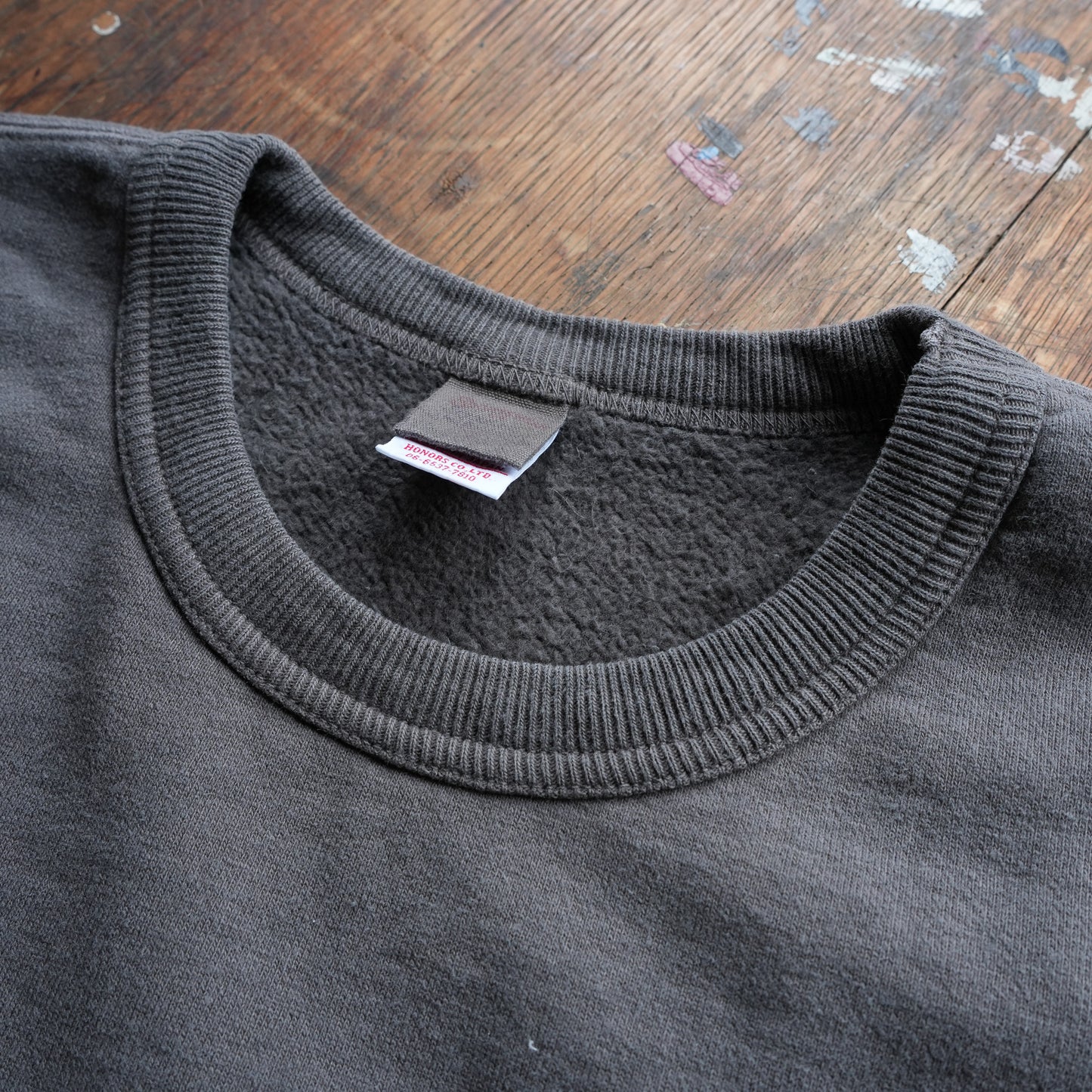 UES_702552_13_1_ミシンスウェット_グレー